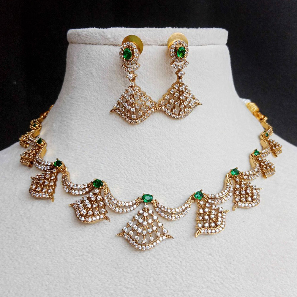 Handmade Brass Metal Jewellery Fan Necklace Set
